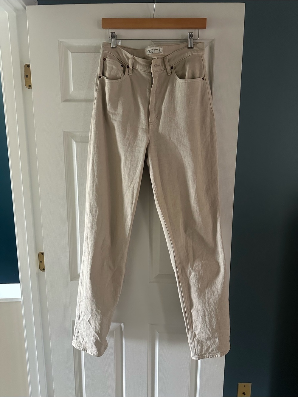 Abercrombie 90s Straight Ultra High Rise Jean - curve love 28/6L